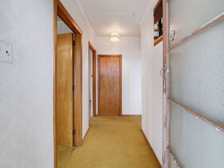 44 Haydon Street Roslyn_13
