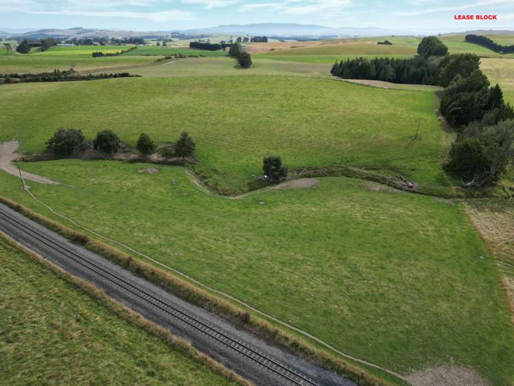 124 Strathearn Road Wairuna_5