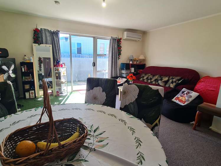 2/46 Grey Street Ashburton_5