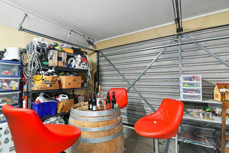 12 Mary Ann Muller Crescent Stoke_23