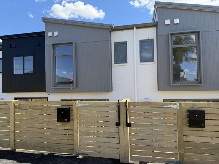 2/50 Forest Lake Road 1066_1