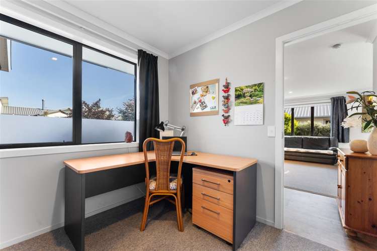 17 Hammill Grove Stoke_13
