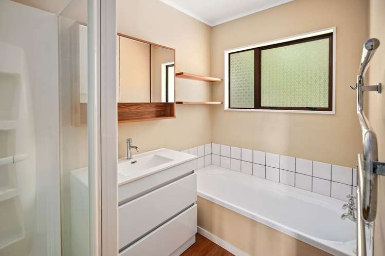 2/17a Brunner Street Nelson South_15