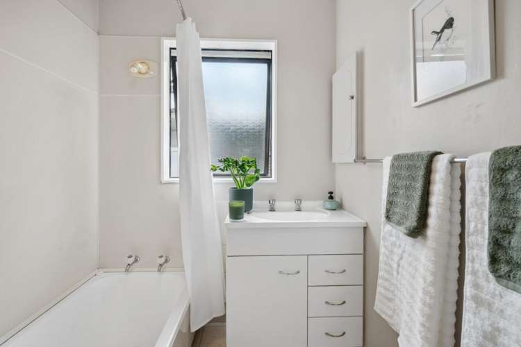 9 Baillie Crescent Carterton_13
