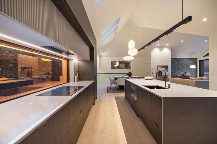 11 Belfast Terrace Queenstown_4
