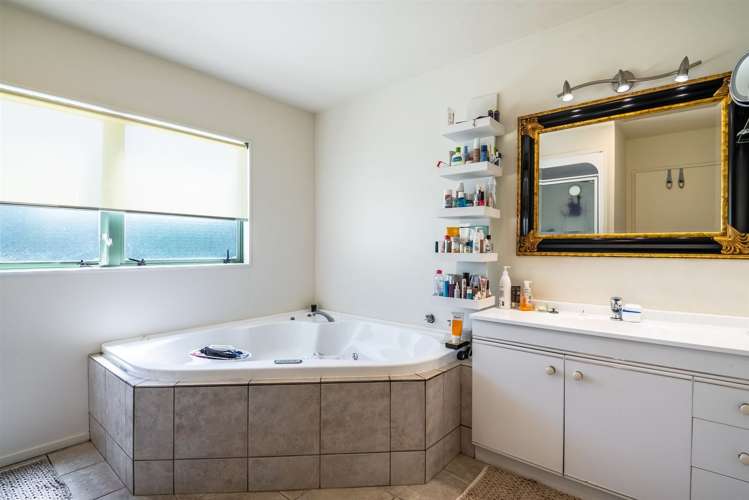 13 Northern Rata Place Albany_11