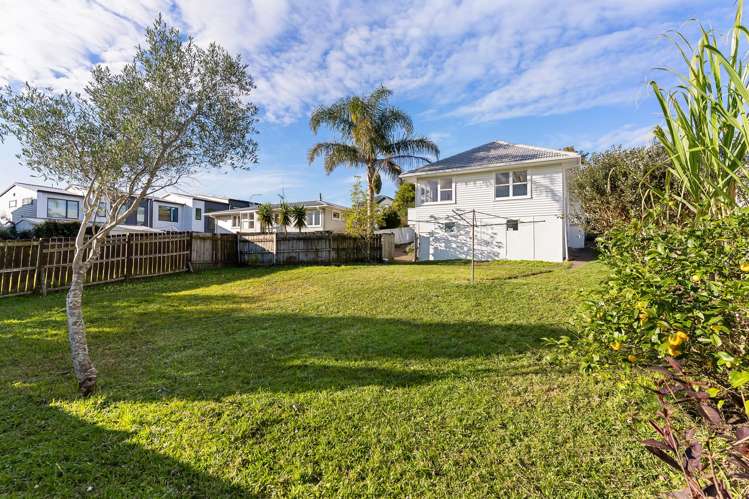 59 Bond Crescent Forrest Hill_2