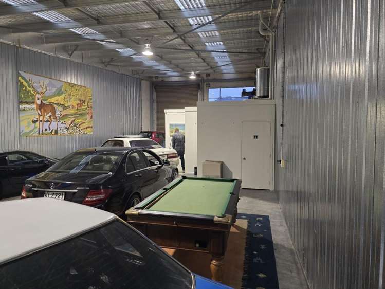 Unit 2, 50 Gracefield Road Gracefield_2