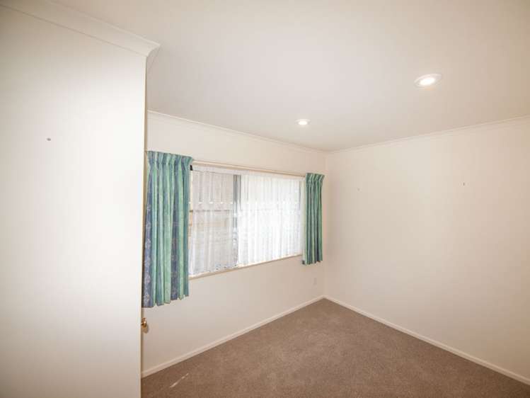 27 Derry Hill Churton Park_8