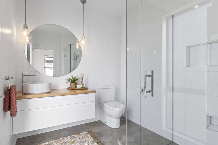 8 Bernora Crescent Bombay_13