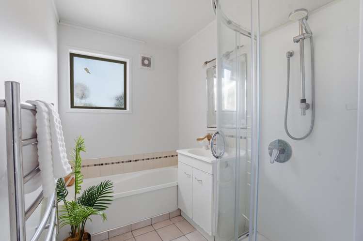 9 Paramount Parade Tikipunga_13