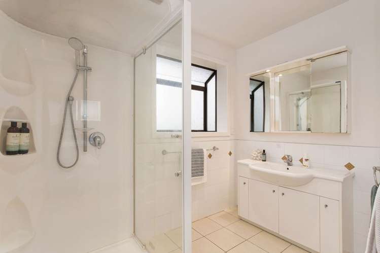 389 Estuary Road South New Brighton_12