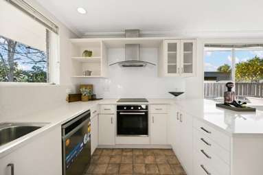 34 Chequers Avenue_3