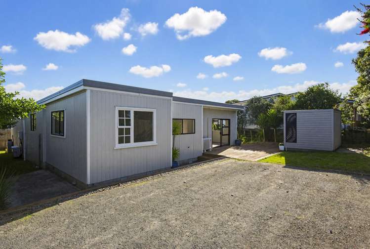 1 Matuhi Street Waikanae_38