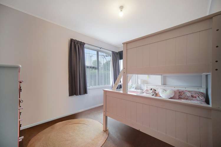 6 Cobham Crescent Kelston_8