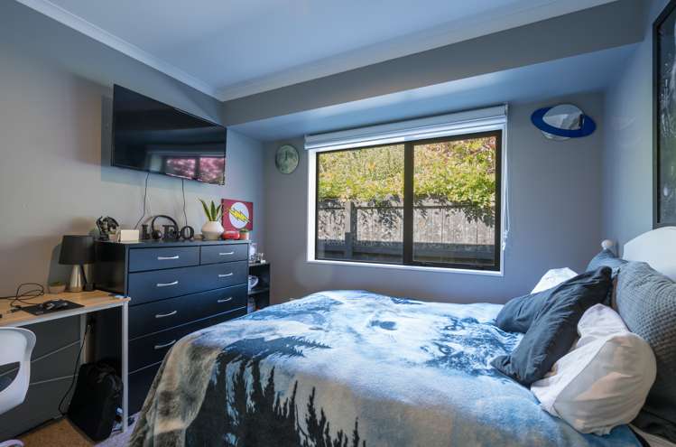 3 Olivine Terrace The Brook_12