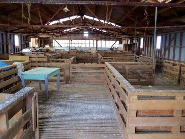 150 Clark Road Winton Surrounds_7