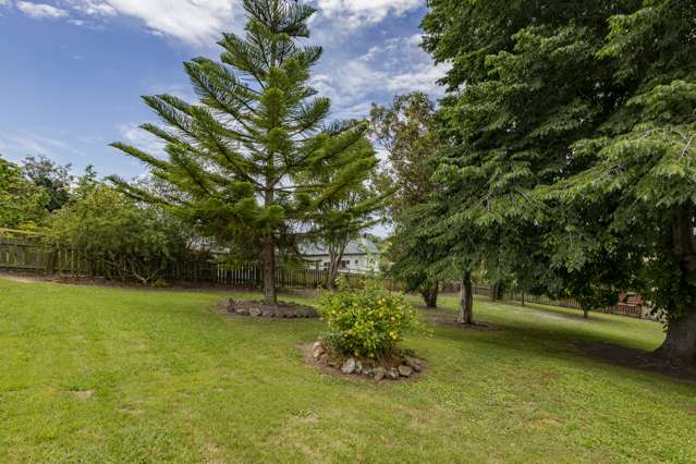 12 Domain Road Waipawa_1