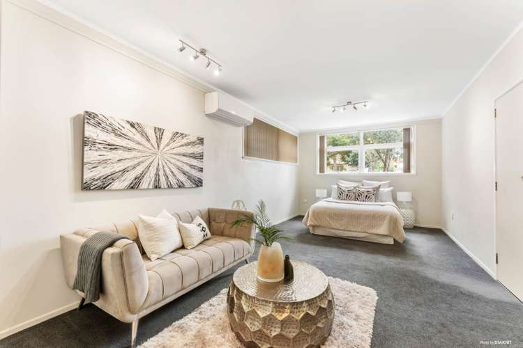 18 David Avenue Hillpark_13