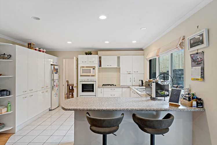 25 Bronte Place Somerville_12