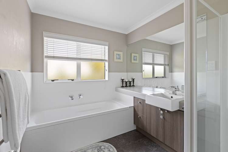 2 Whares Court Silverdale_18