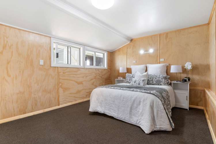 1314 Whangaparaoa Road Army Bay_14