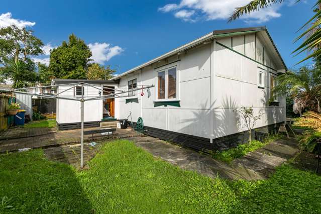 117 Te Atatu Road Te Atatu South_1