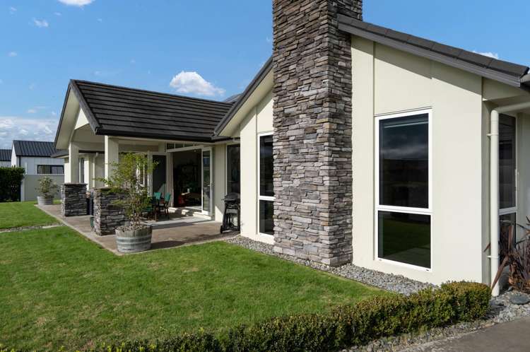 13 Alan Livingston Drive_1