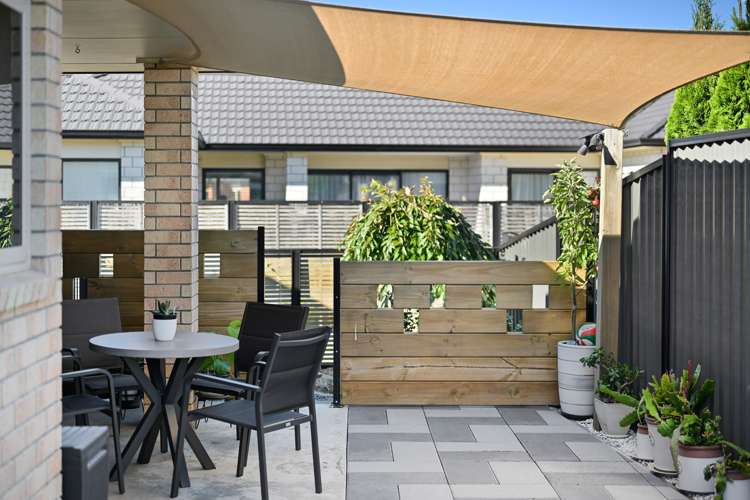 60 Stan Heather Drive Glenview_14