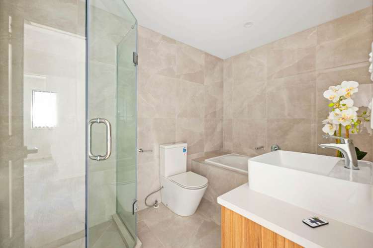 13B Kingussie Place Highland Park_15