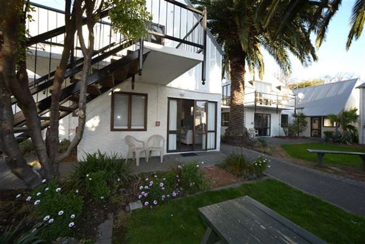 4e Aubrey Street Akaroa_0