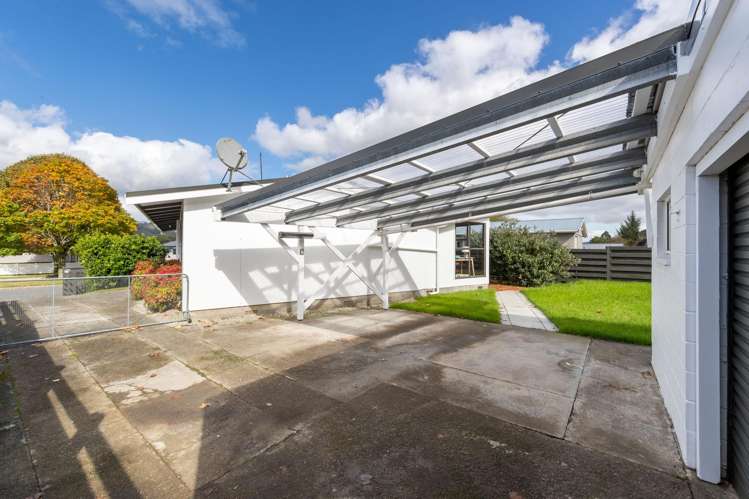 192 California Drive Totara Park_18