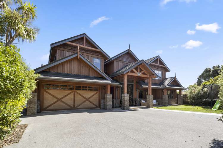 33 Waitohu Road York Bay_10