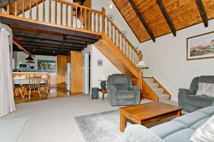 2/77 Birkdale Road Birkdale_6