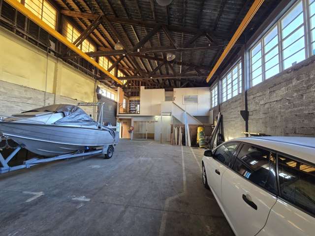 Unit 1, 2 Udy Street Petone_2