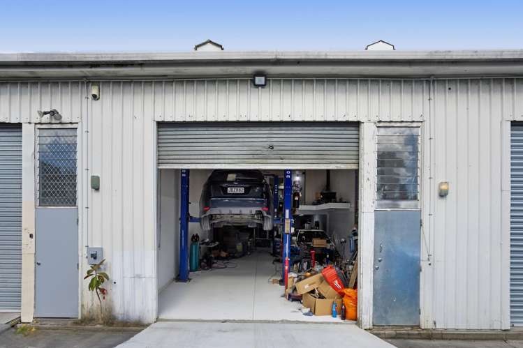 2/35-39 View Road Wairau Valley_0