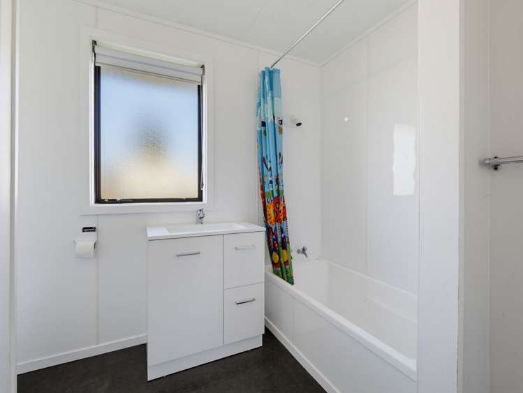 1B Isobel Street Fairy Springs_8