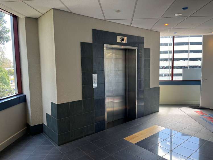 1-A/22 Amersham Way Manukau_1