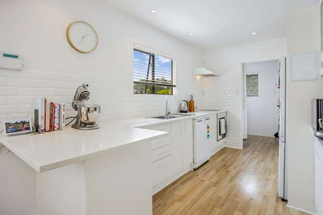 2/65a Gardner Avenue New Lynn_3