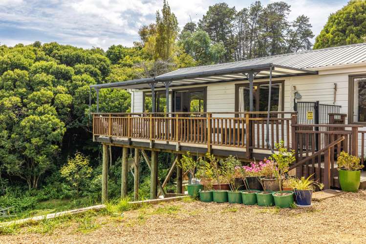 37C Ocean Road Surfdale_14