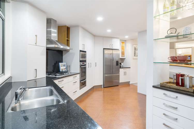 565 Redoubt Road Flat Bush_29