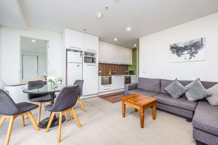 1014/30 Beach Road Auckland Central_5