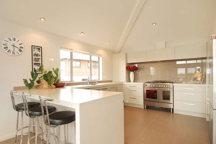 75 Kitchener Road Pukekohe_3