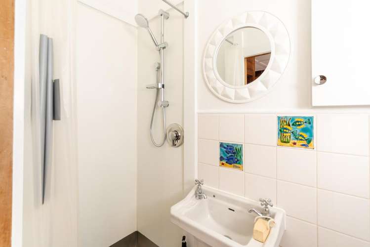 495 Karaka Bay Road Karaka Bays_15