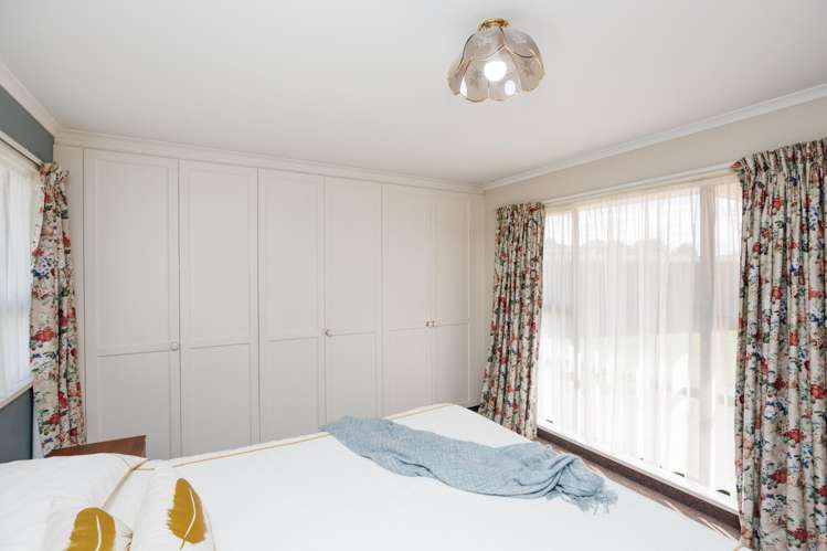 4 Tudor Grove Feilding_23