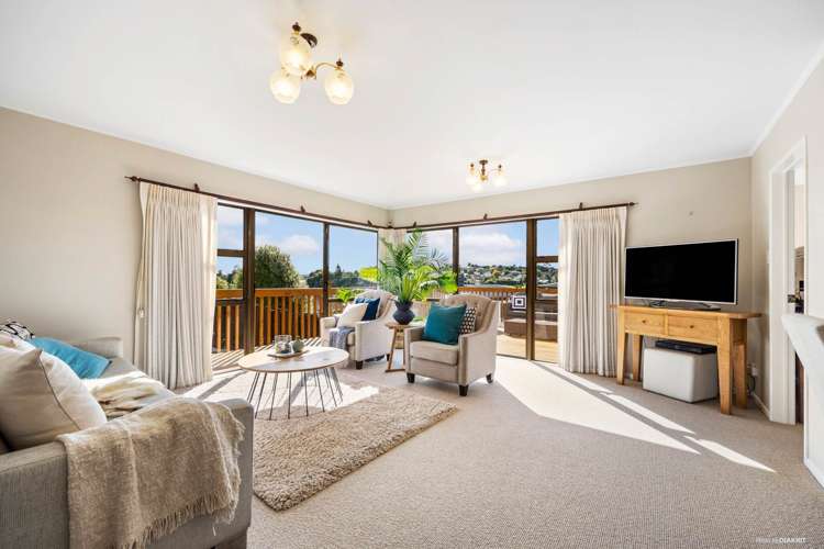 58 Galloway Crescent Farm Cove_13