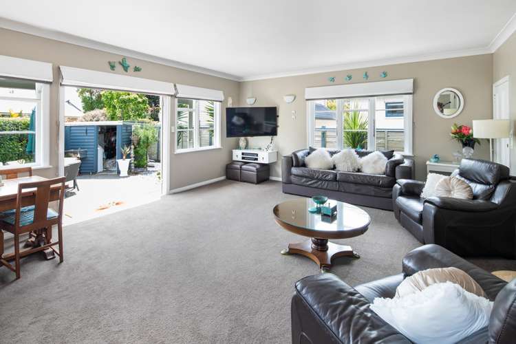 5 Kinghorne Street Strathmore Park_0