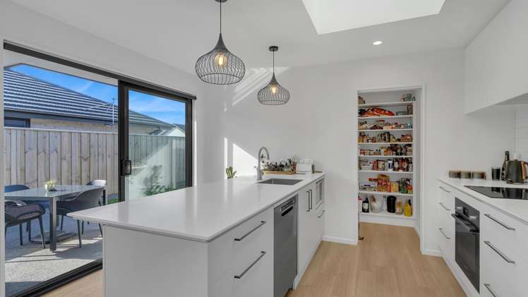 28 Higgins Street_5
