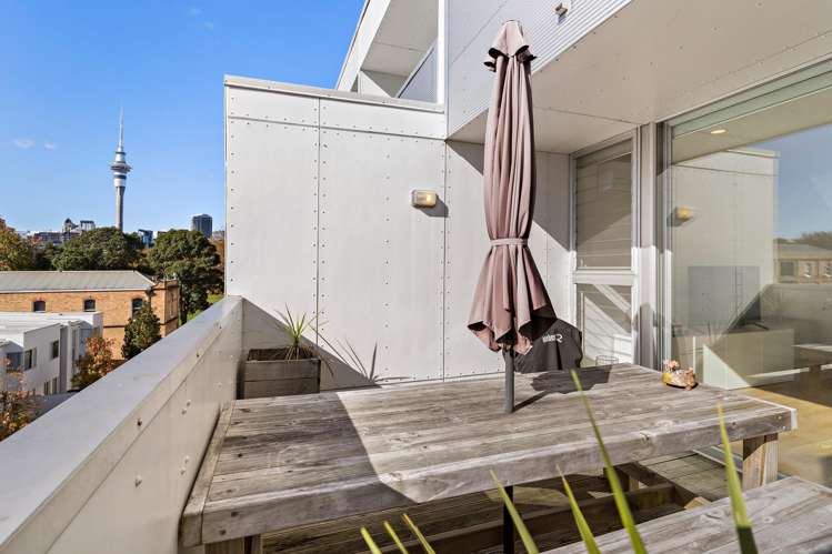 16d Fisher-Point Drive Auckland Central_0