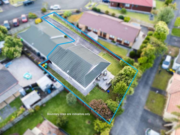 2/23 Septimus Place Henderson_23